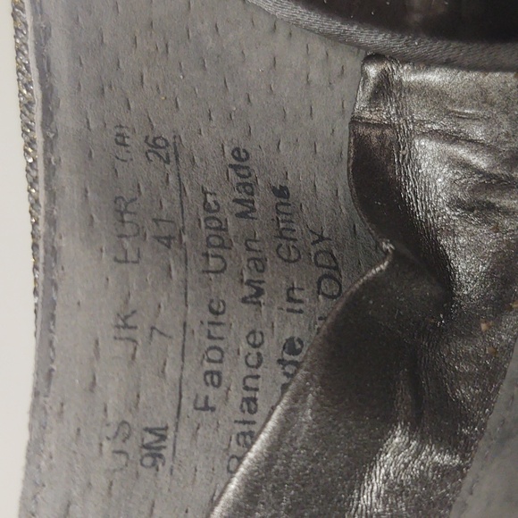 Carlos Santana Metallic Silver Strappy Heels Size 9 - Picture 7 of 7